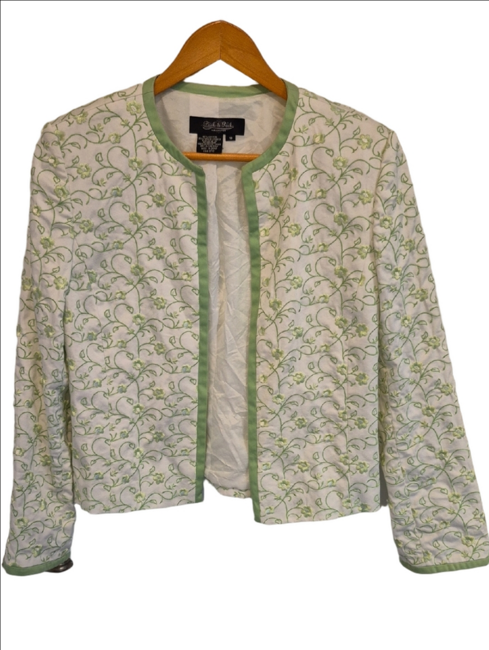 Peck & Peck Collection White Quilted Jacket with Green Floral Embroidery
